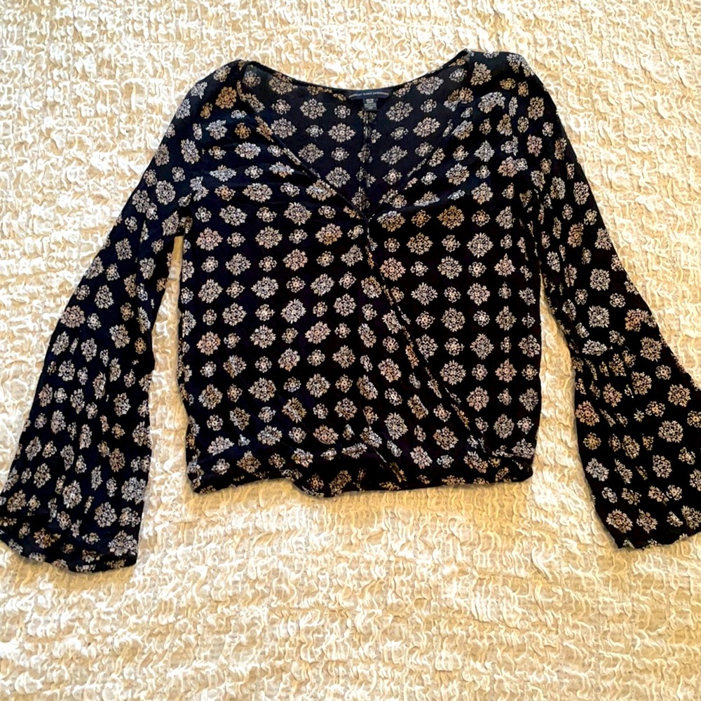 American Eagle boho wrap long sleeve shirt